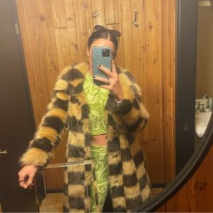 Meet your Posher, Brooke